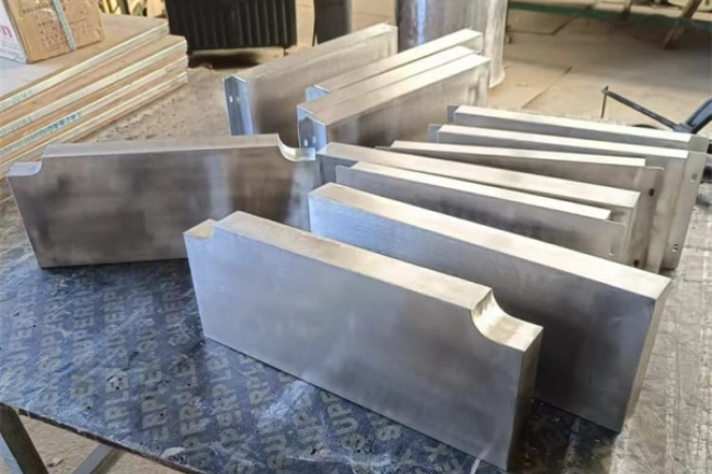 和平不锈钢包铅件